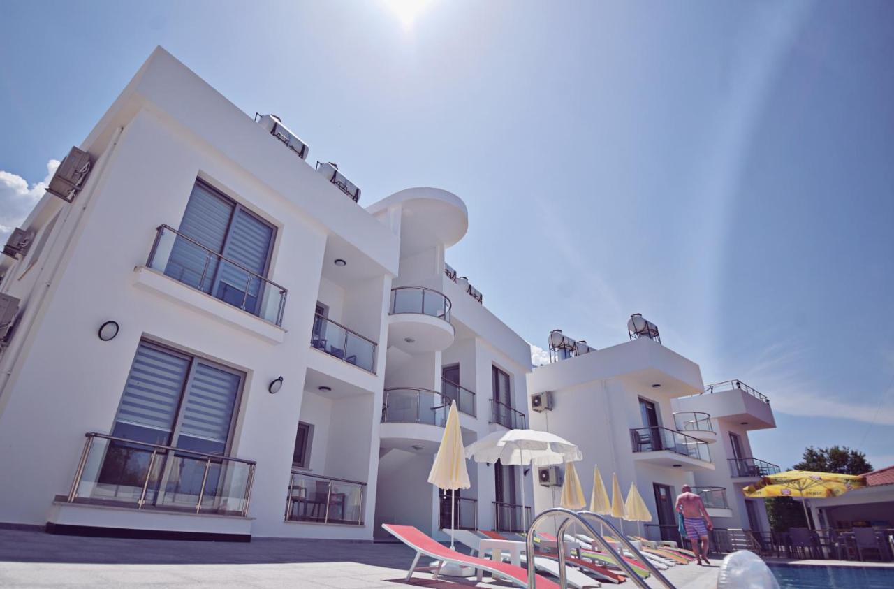 Metin Houses Kyrenia  Luaran gambar
